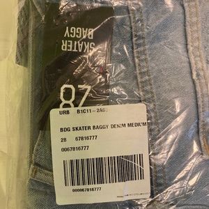 NWTs! BDG Skater Baggy Jeans in Medium Wash
